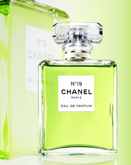 Chanel No.19.jpg